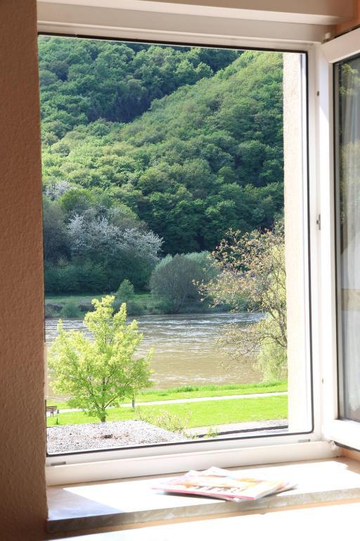 Ferienweingut Serwaziwein Mesenich Habitación foto